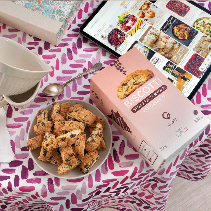 Gusta Cranberry Biscotti box made in Tuscany Italy