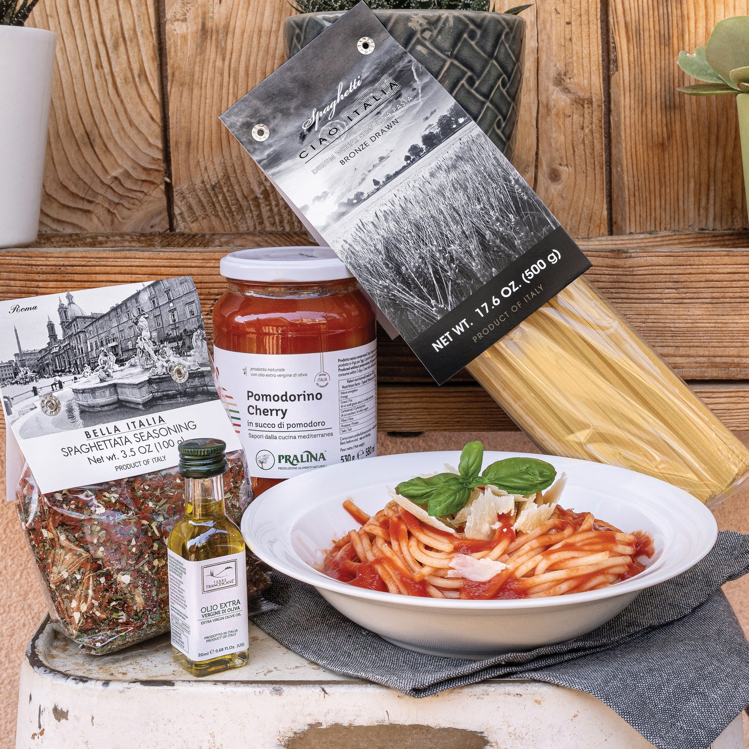 Gusta Tomato Spaghetti Pasta Meal Kit - USDA Organic - Non-GMO Durum W